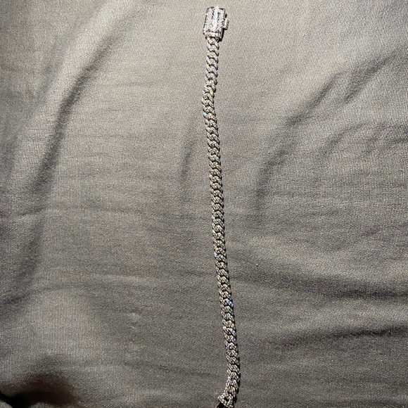 Micro Diamond Prong Link Bracelet - White Gold - Picture 3 of 5